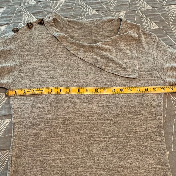 NWOT Women’s Long Sleeve Tunic Top Lightweight Sweater - Picture 12 of 13